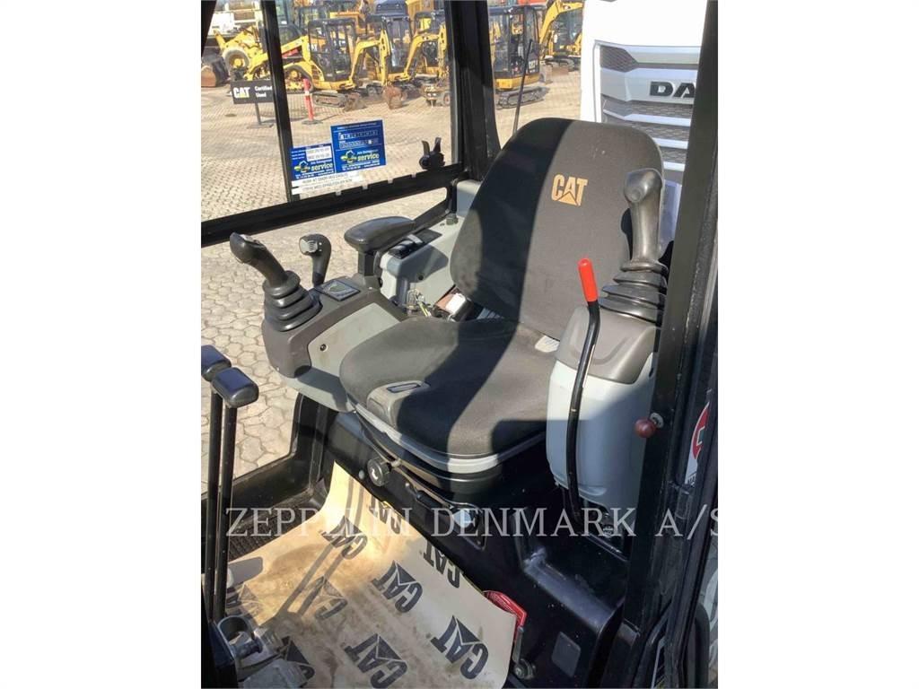 CAT 301.7D Pelle sur chenilles