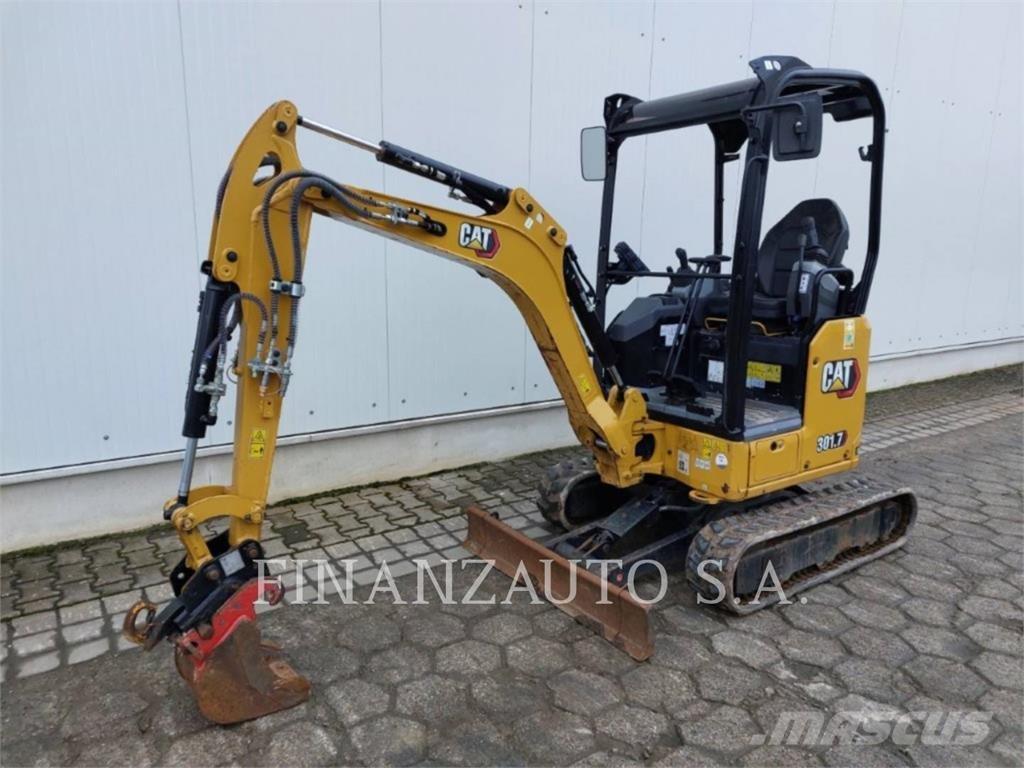 CAT 301.7D Pelle sur chenilles