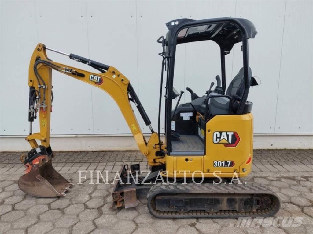 CAT 301.7D Pelle sur chenilles