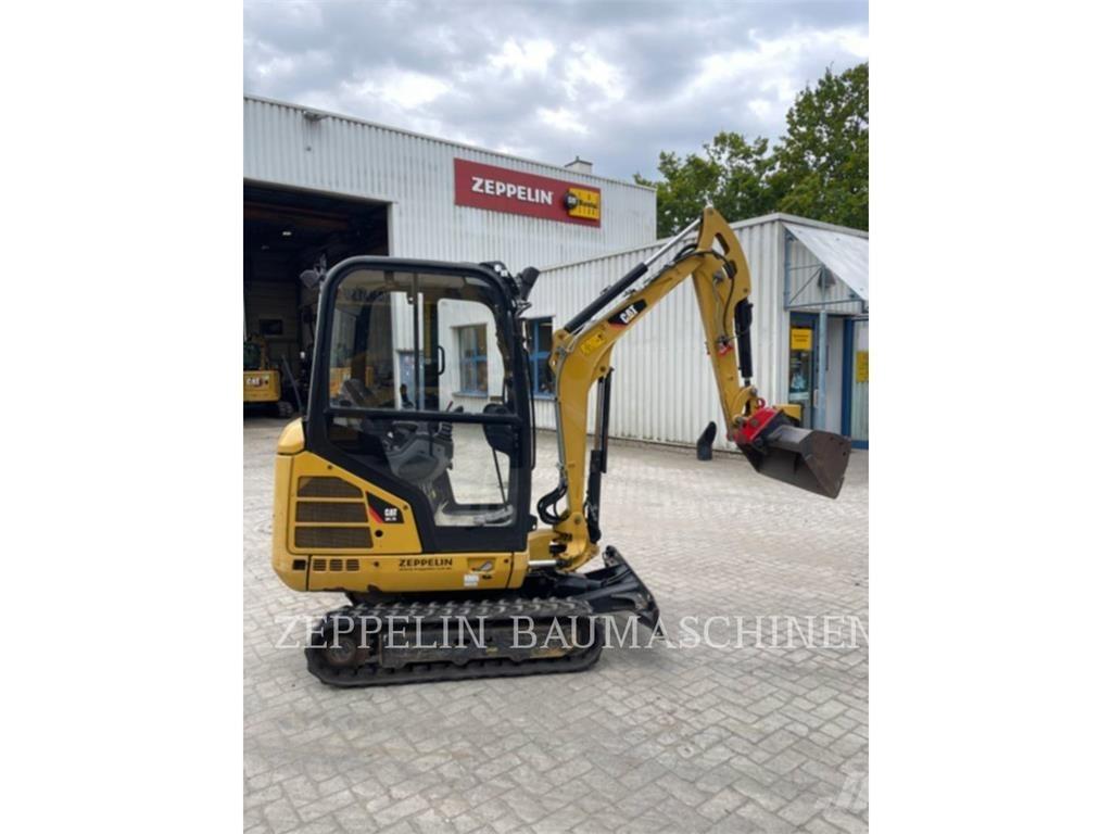 CAT 301.7D Pelle sur chenilles
