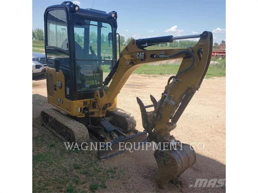 CAT 301.8 Pelle sur chenilles