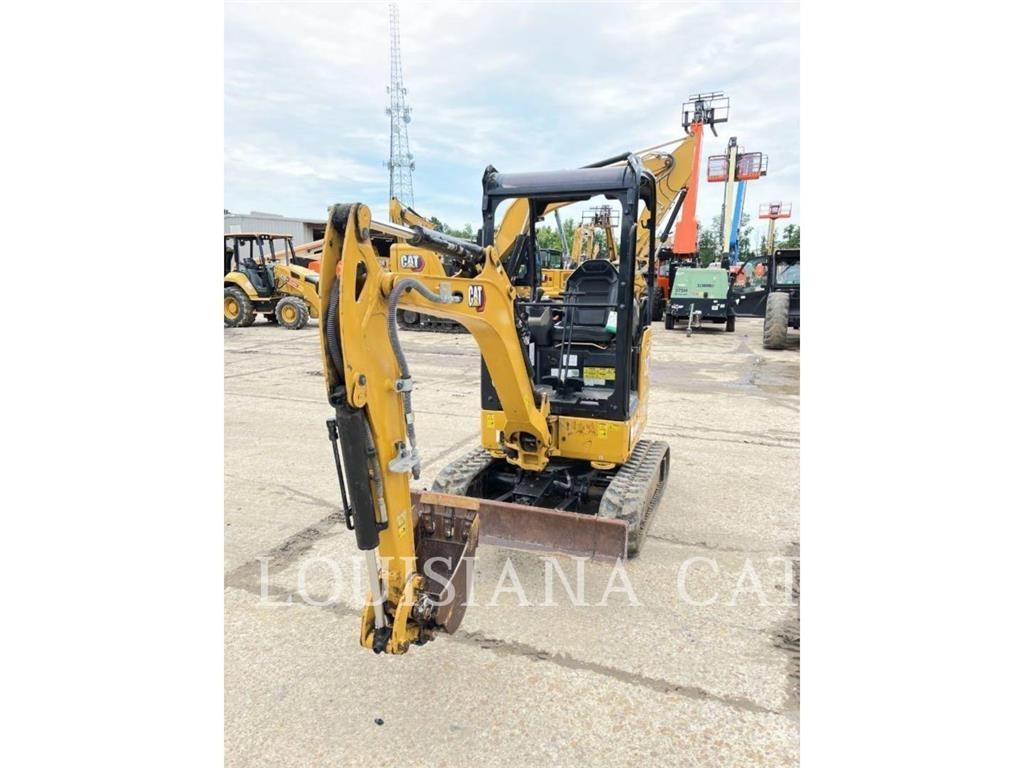CAT 301.8 Mini pelle < 7t
