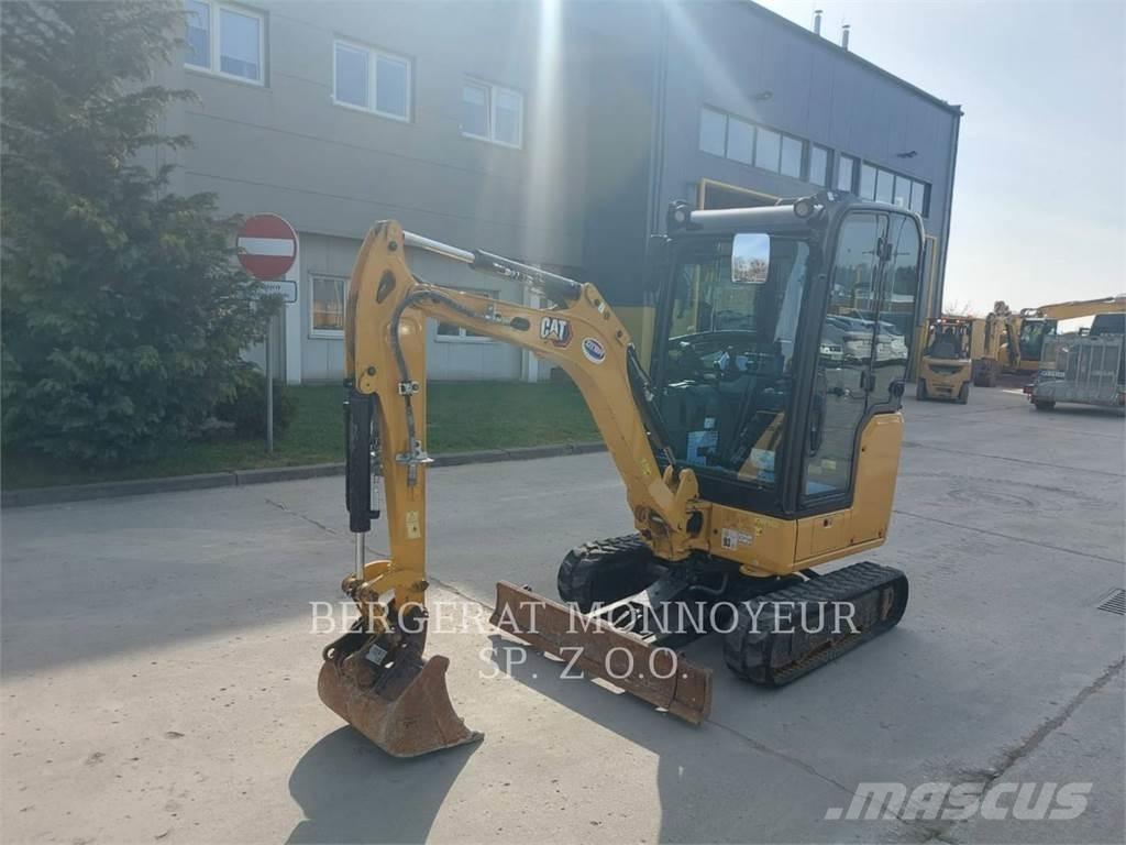 CAT 301.8 Pelle sur chenilles