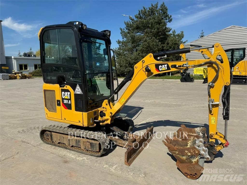 CAT 301.8 Pelle sur chenilles