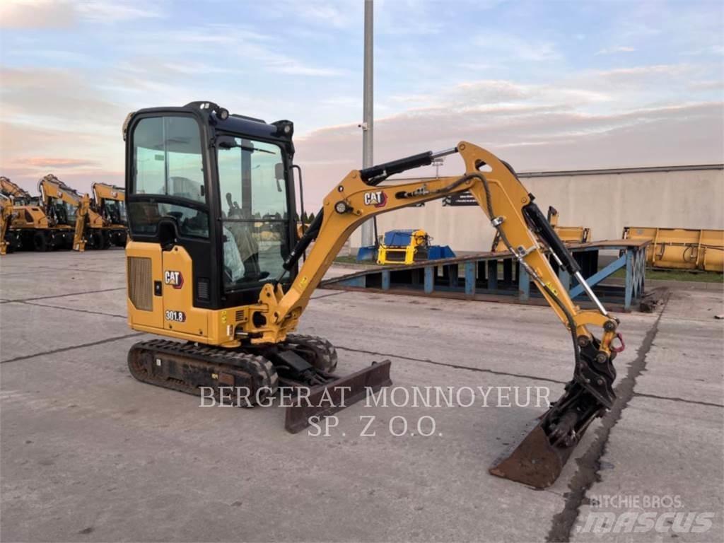 CAT 301.8 Pelle sur chenilles