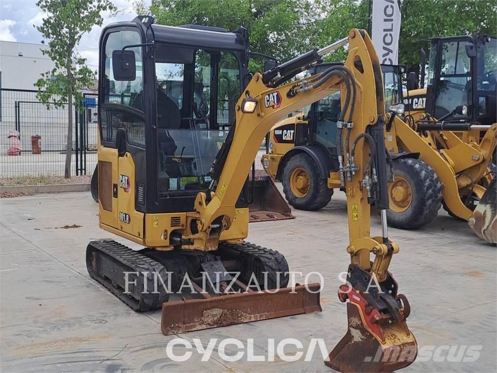 CAT 301.8 Pelle sur chenilles