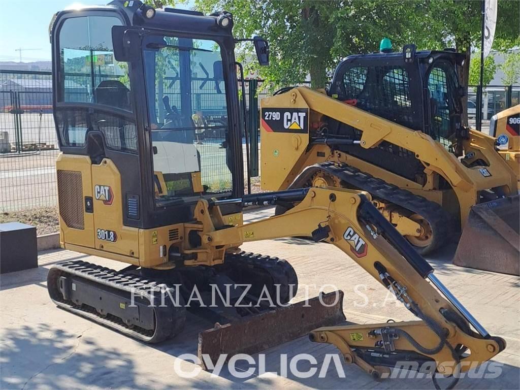 CAT 301.8 Pelle sur chenilles