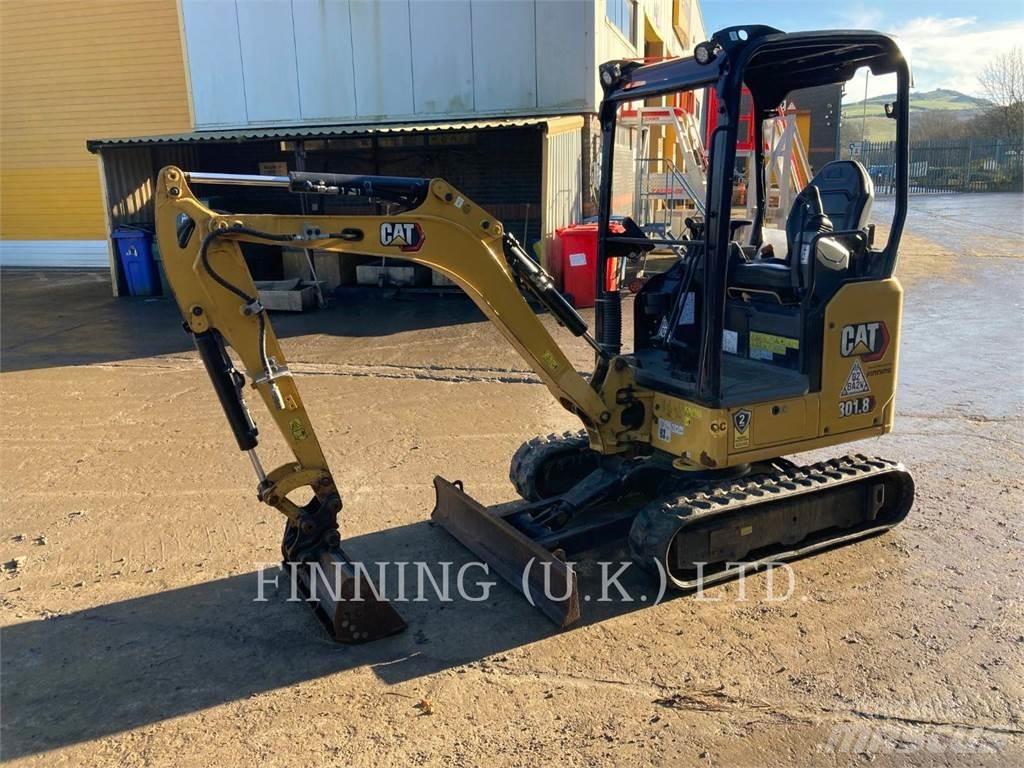 CAT 301.8 Pelle sur chenilles