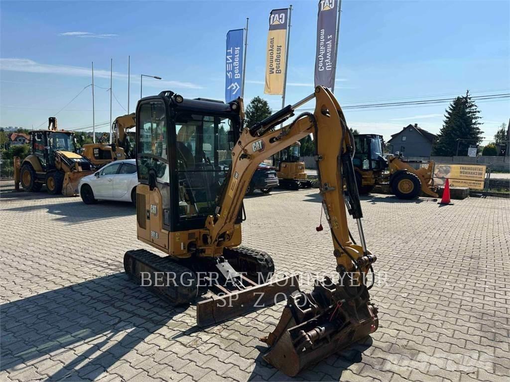 CAT 301.8 Pelle sur chenilles