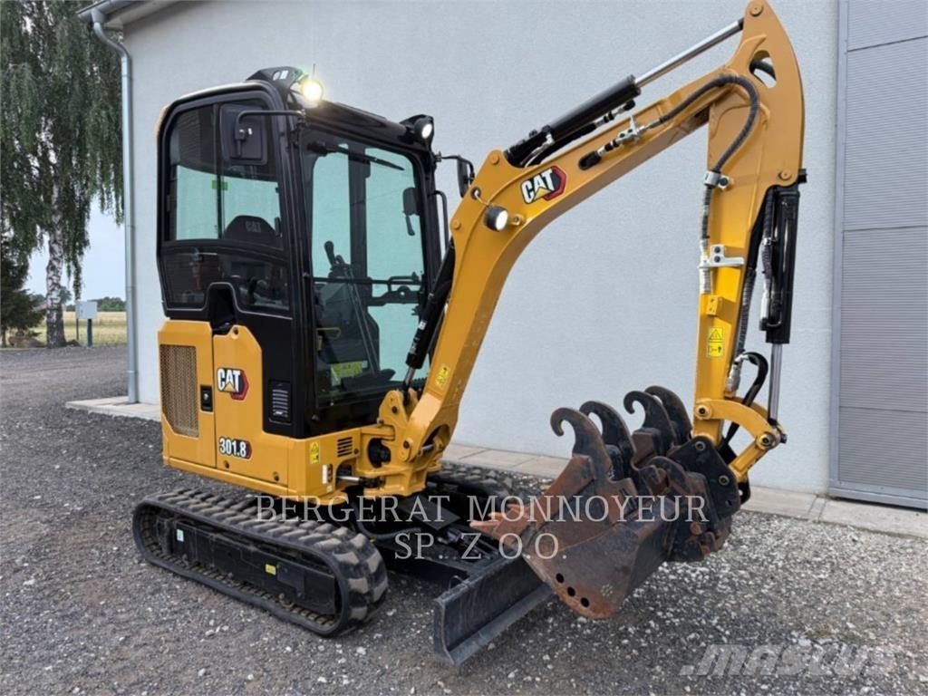 CAT 301.8 Pelle sur chenilles