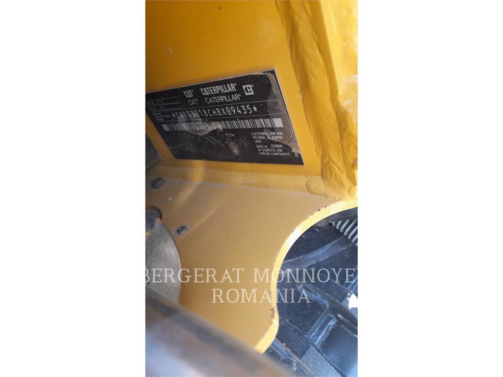 CAT 301.8-05 Pelle sur chenilles
