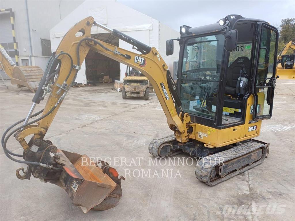 CAT 301.8-05 Pelle sur chenilles