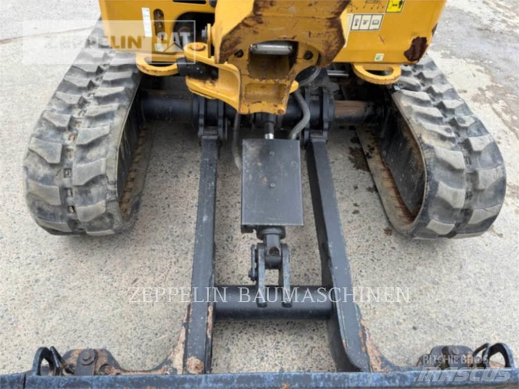 CAT 301.8-05A Pelle sur chenilles