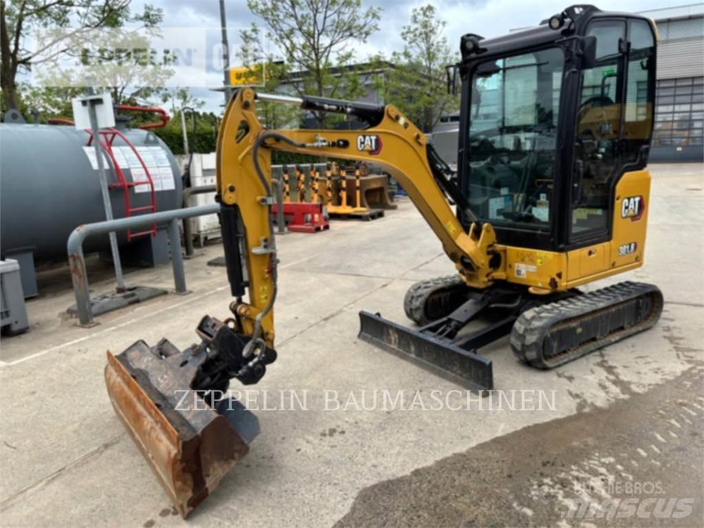 CAT 301.8-05A Pelle sur chenilles