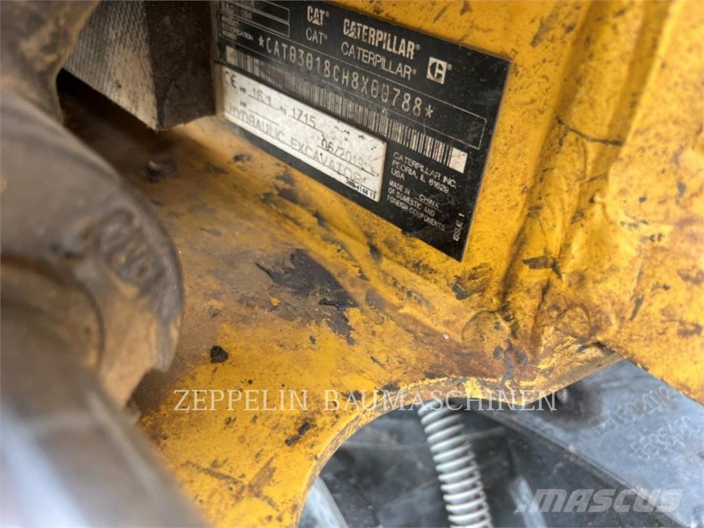 CAT 301.8-05A Pelle sur chenilles