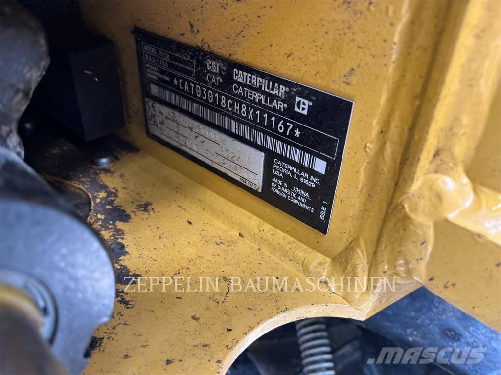 CAT 301.8-05A Pelle sur chenilles