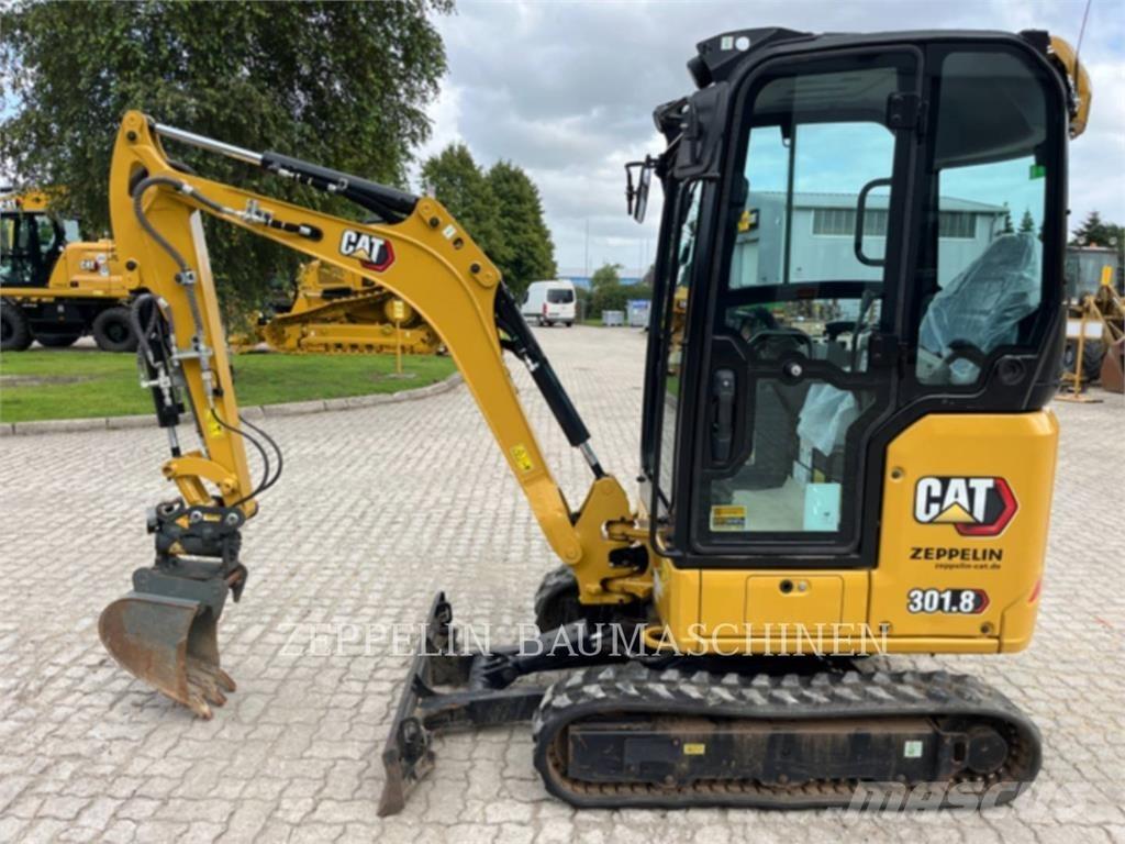 CAT 301.8-05A Pelle sur chenilles