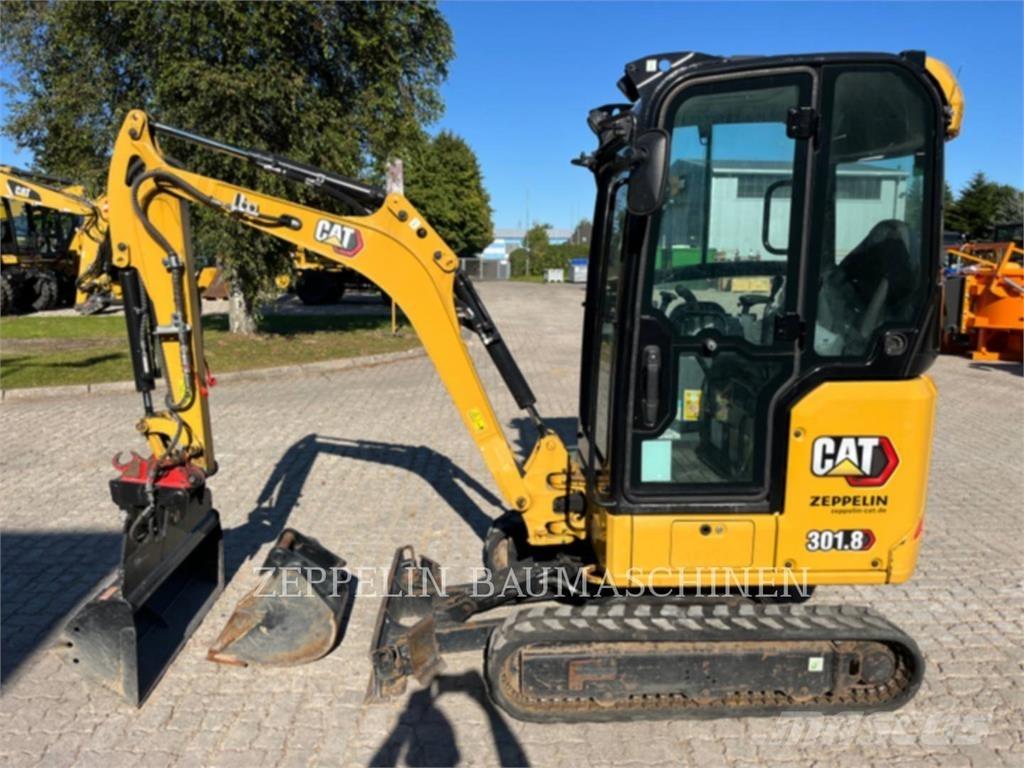CAT 301.8-05A Pelle sur chenilles