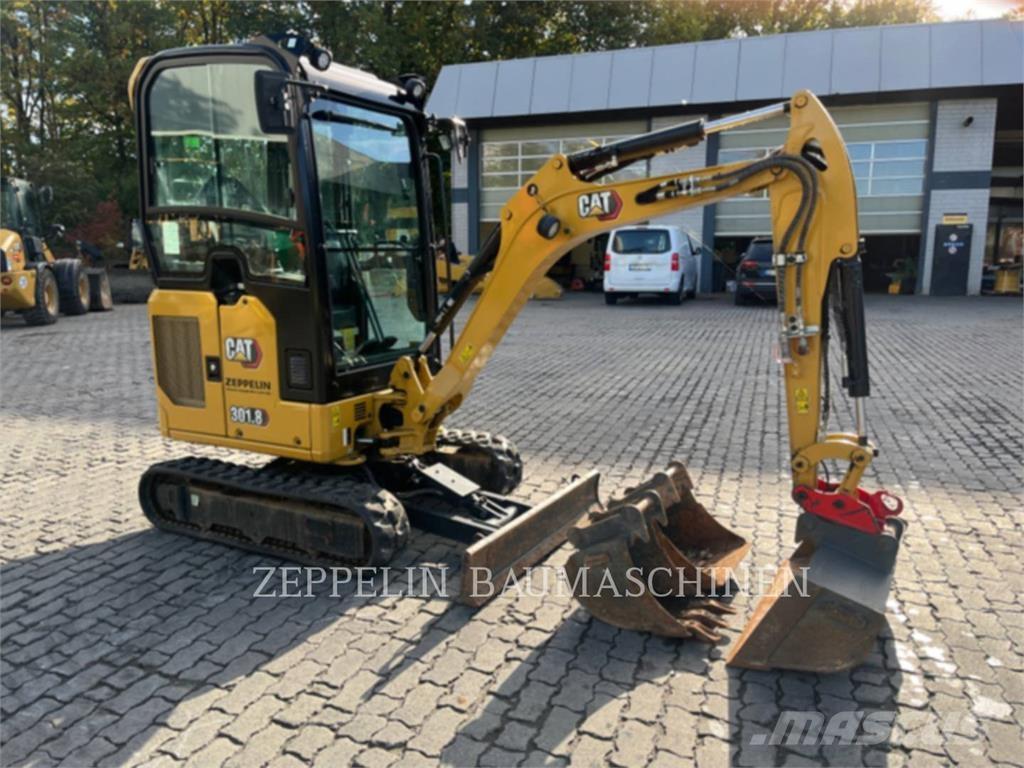 CAT 301.8-05A Pelle sur chenilles