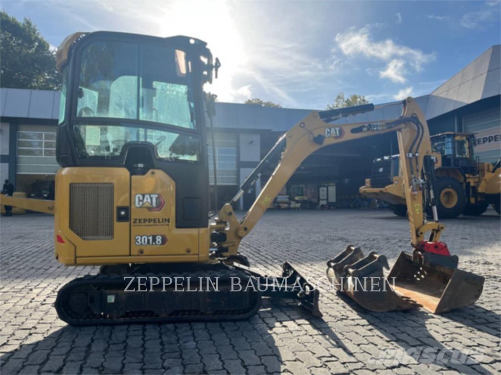 CAT 301.8-05A Pelle sur chenilles