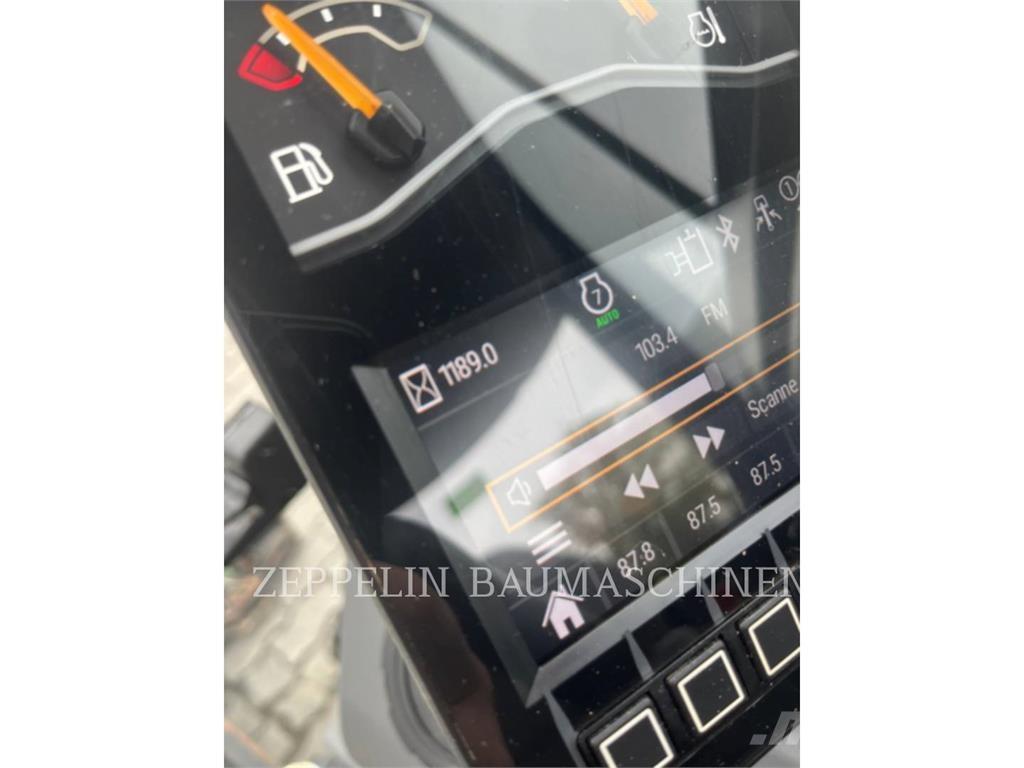 CAT 301.8-05A Pelle sur chenilles