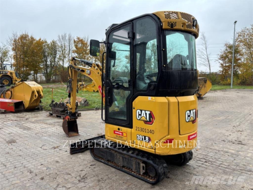 CAT 301.8-05A Pelle sur chenilles
