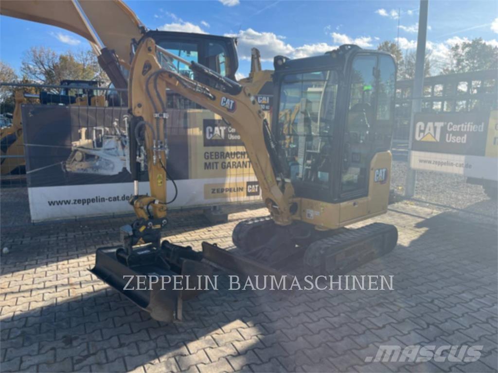 CAT 301.8-05A Pelle sur chenilles