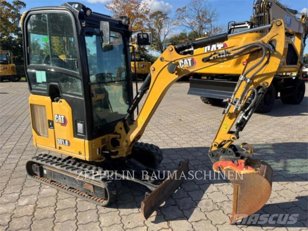 CAT 301.8-05A Pelle sur chenilles