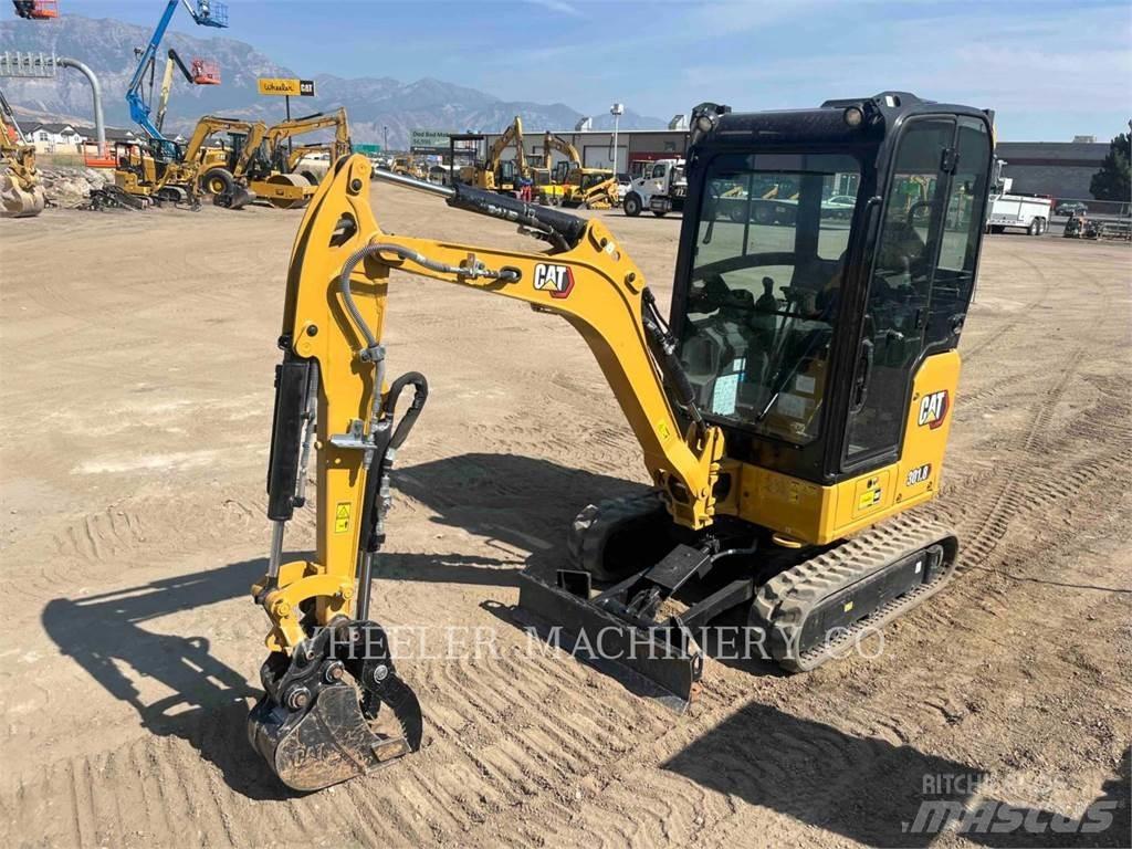 CAT 301.8 C3TH Pelle sur chenilles