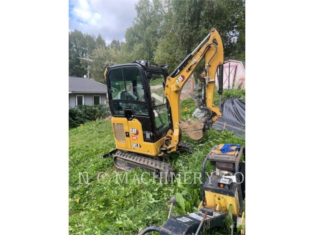 CAT 301.8 CRCB Pelle sur chenilles