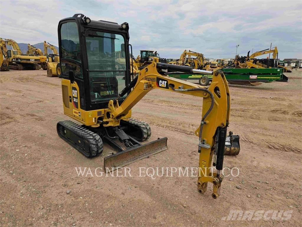 CAT 301.805 Pelle sur chenilles