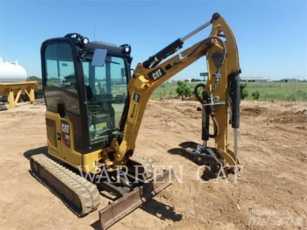 CAT 302 Pelle sur chenilles