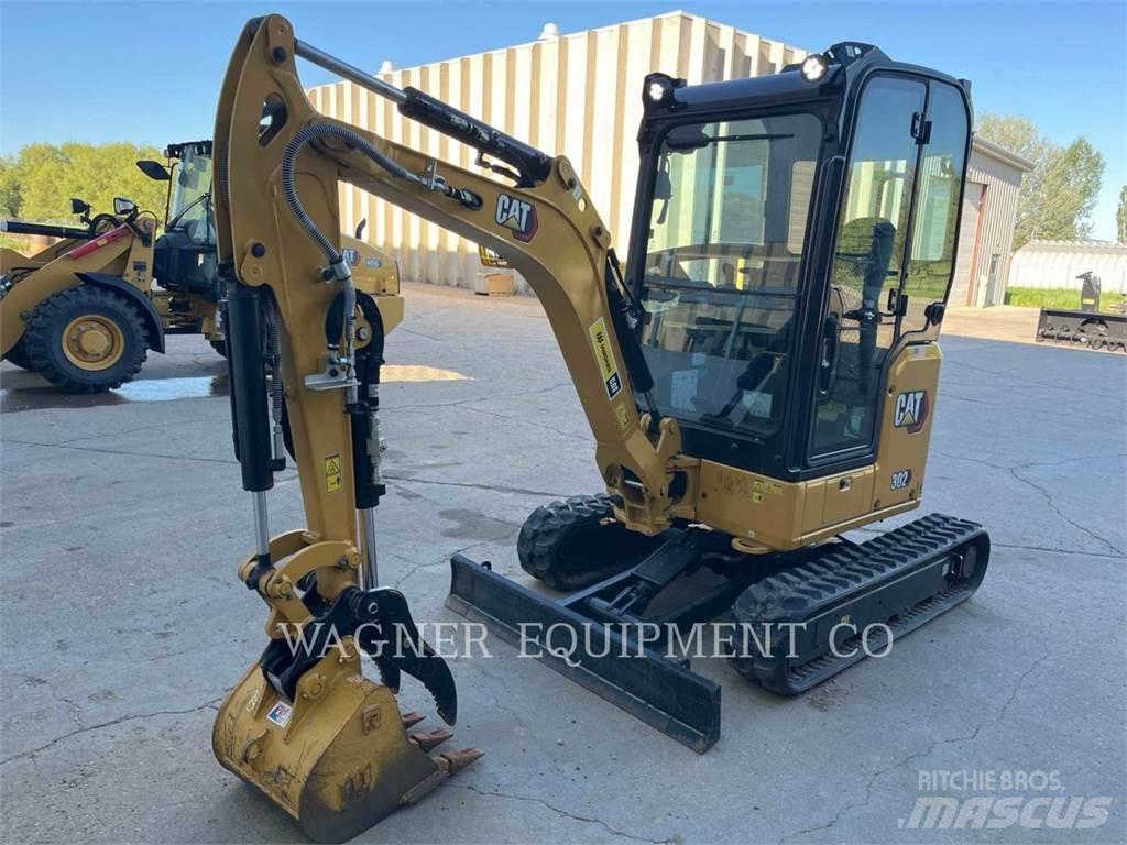 CAT 302 Pelle sur chenilles