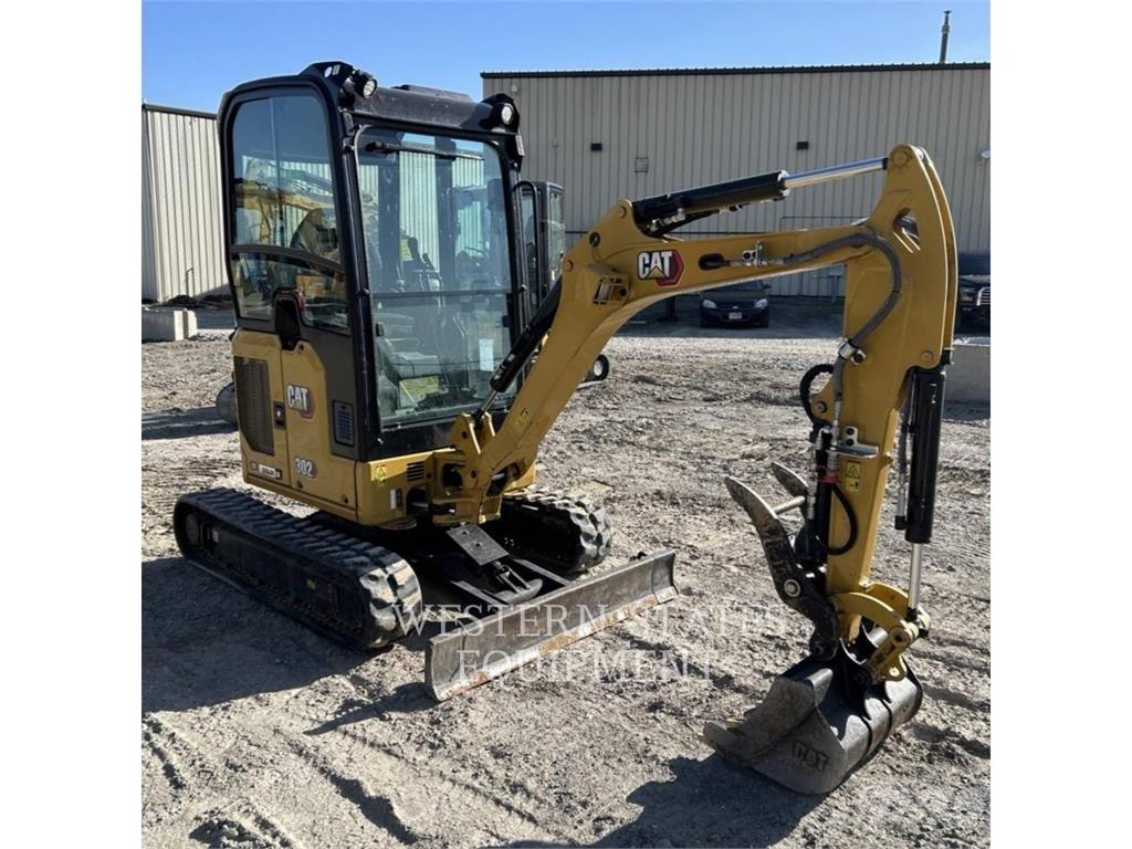 CAT 302 Pelle sur chenilles
