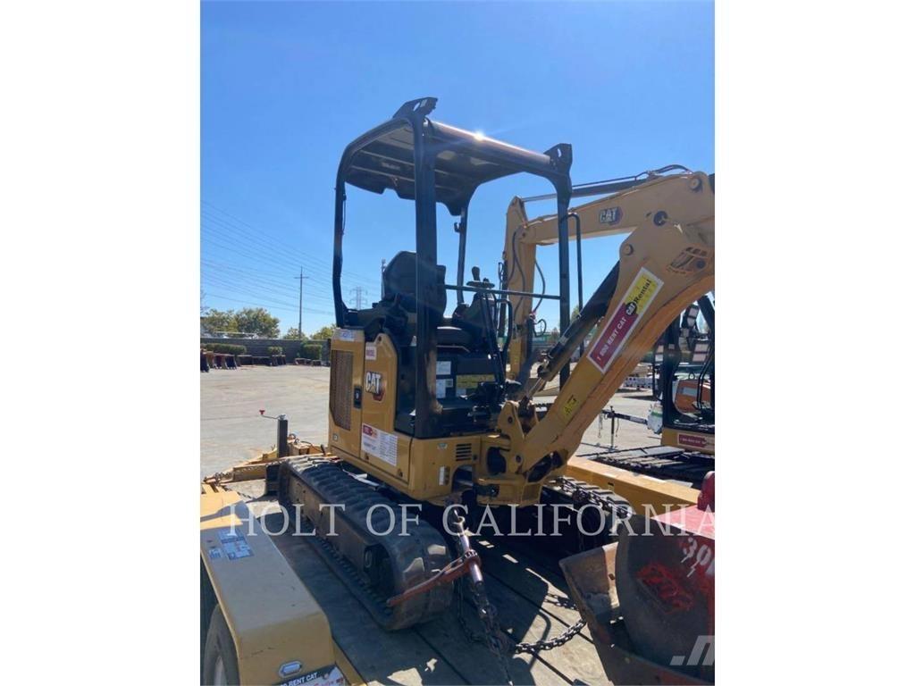 CAT 302 Pelle sur chenilles