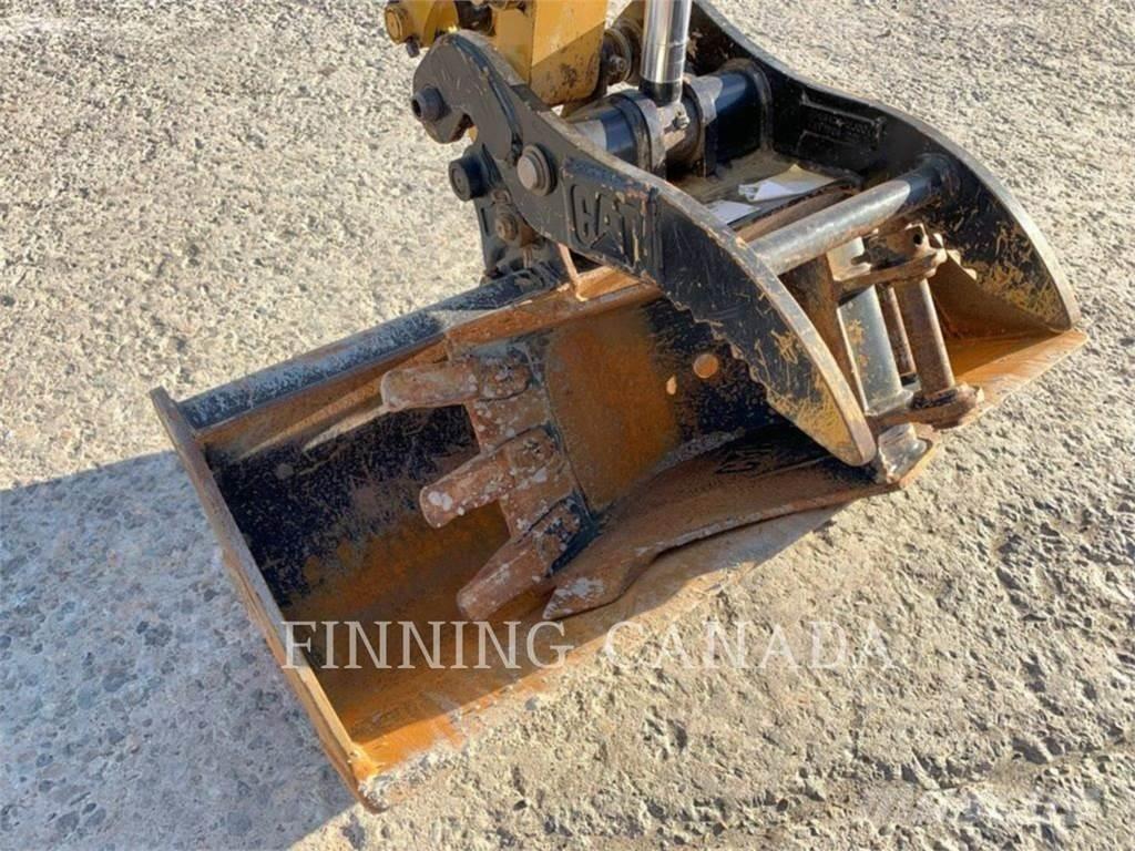 CAT 302-05 Pelle sur chenilles