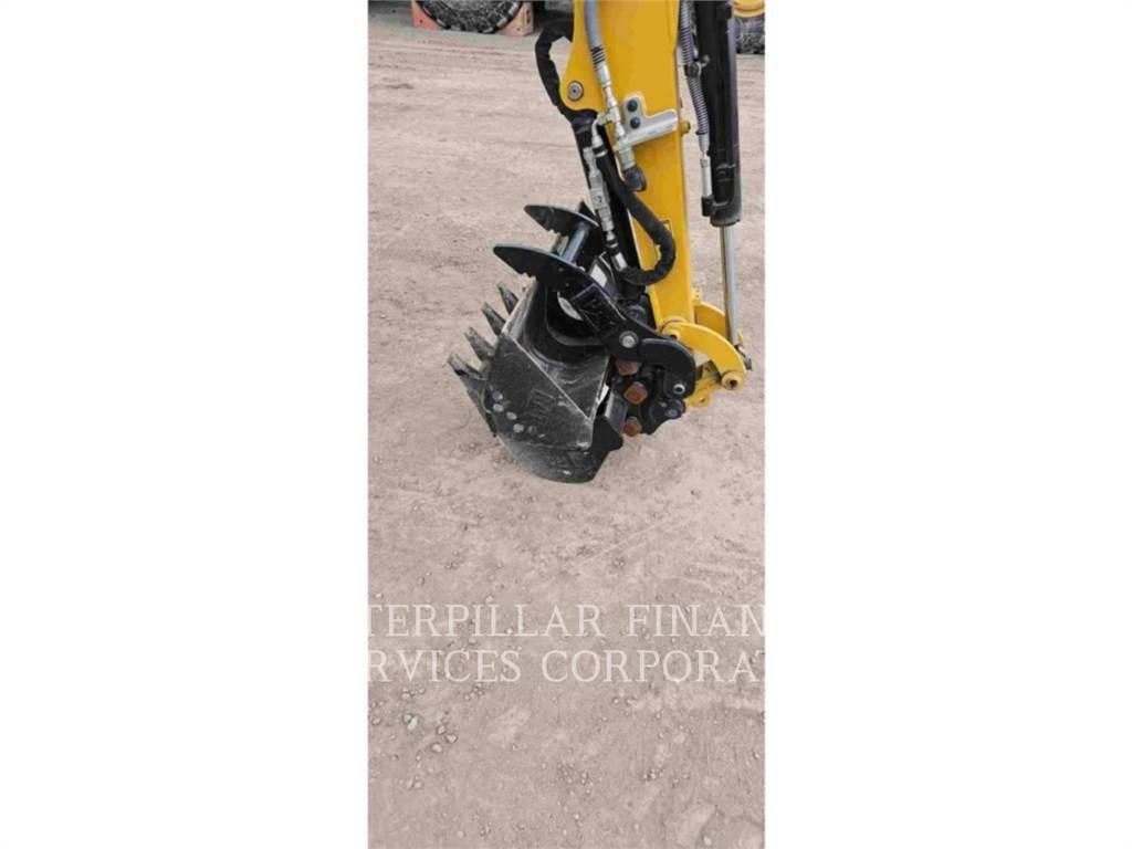 CAT 302 05A CR Pelle sur chenilles