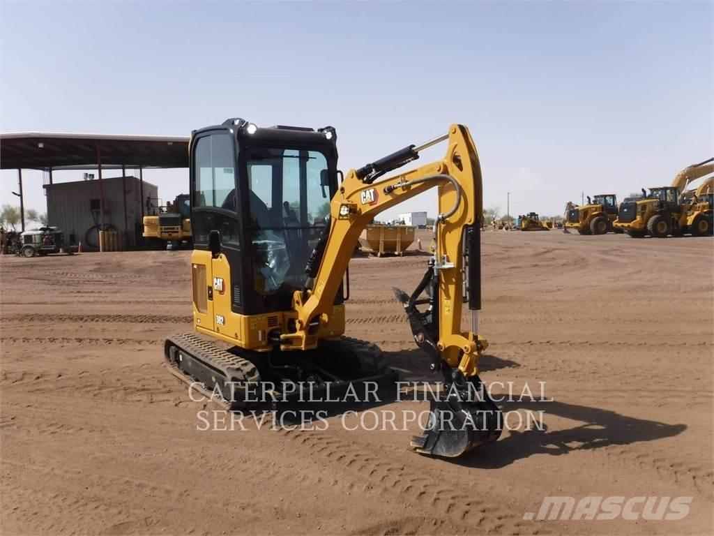 CAT 302-05CR Pelle sur chenilles