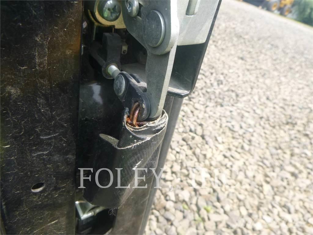 CAT 302-05CR Pelle sur chenilles