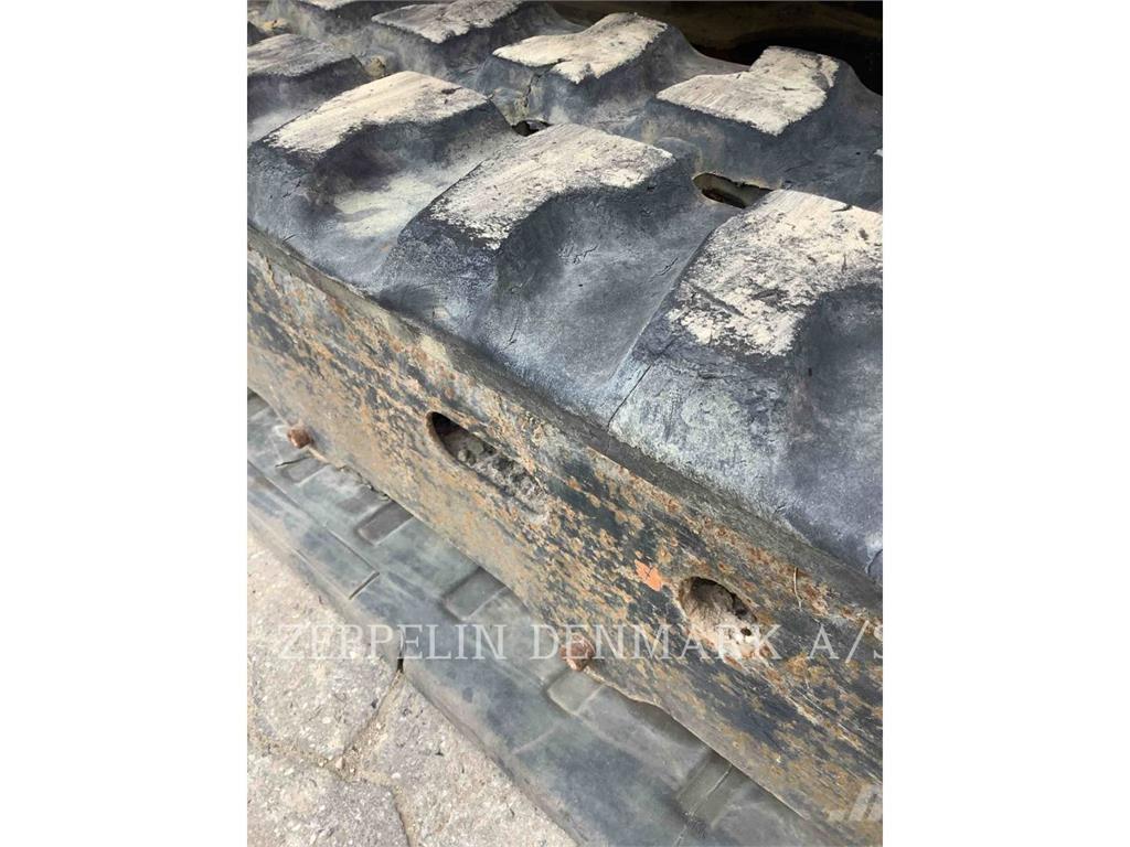 CAT 302.2D Pelle sur chenilles