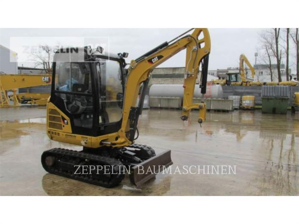 CAT 302.4D Pelle sur chenilles