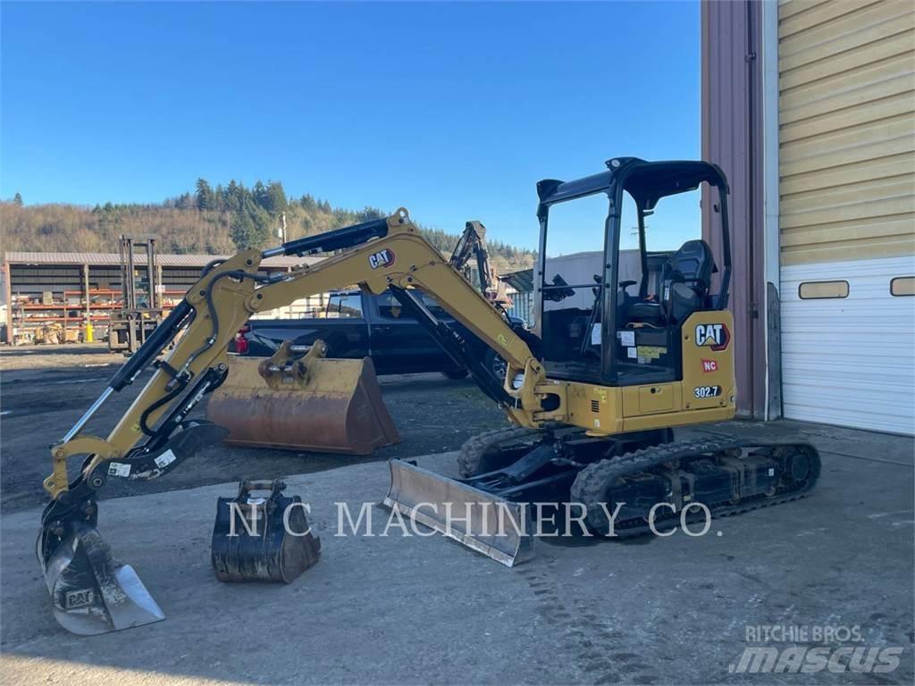CAT 302.7 Pelle sur chenilles