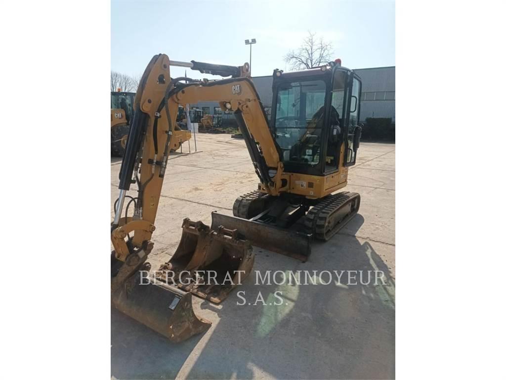 CAT 302.7 Pelle sur chenilles