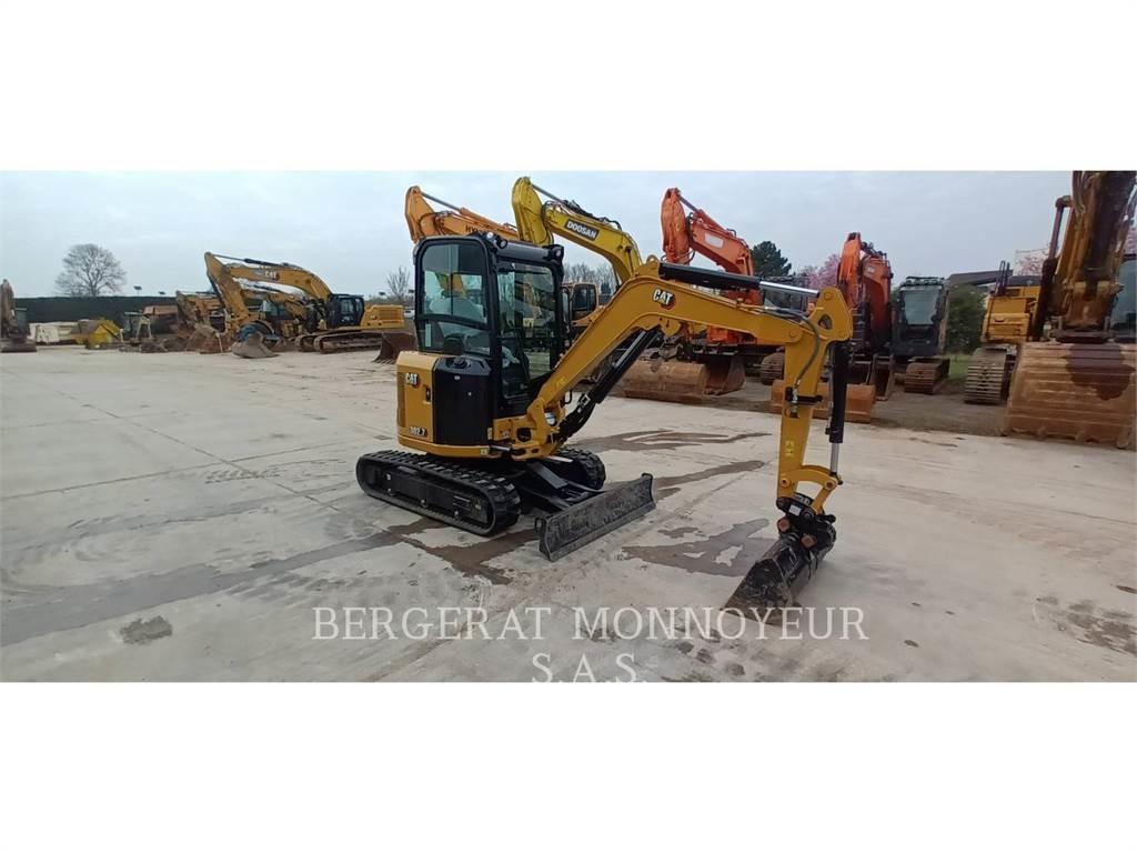 CAT 302.7 Pelle sur chenilles