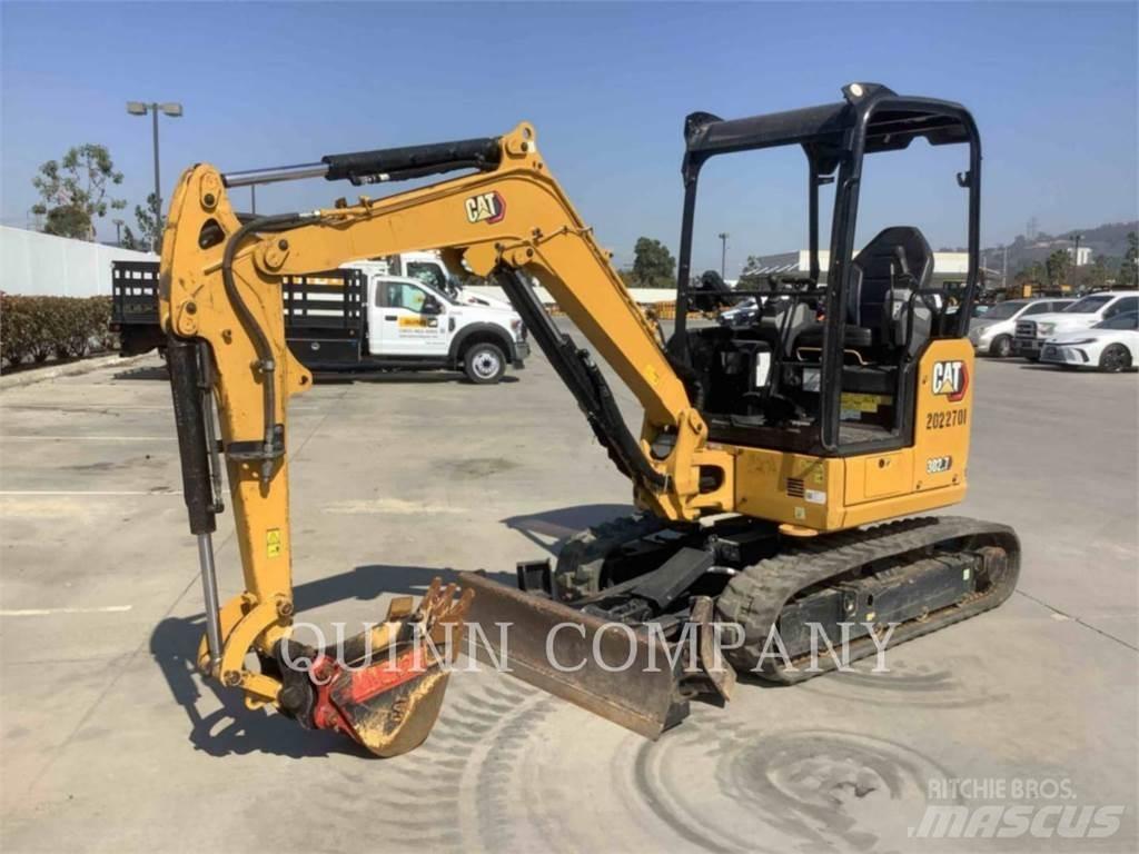 CAT 302.7 Pelle sur chenilles