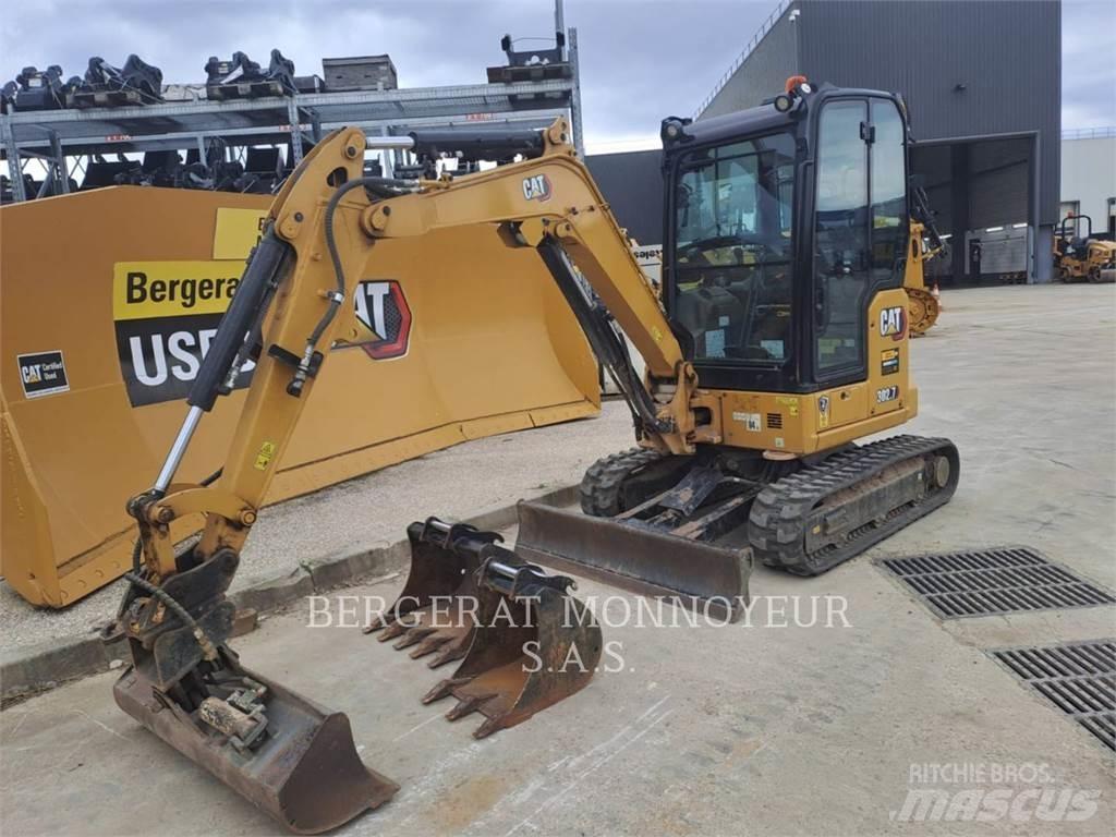 CAT 302.7 Pelle sur chenilles