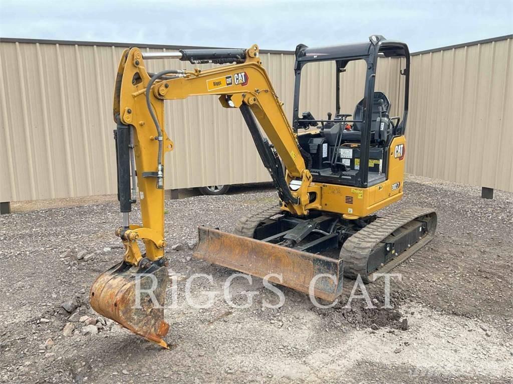 CAT 302.7 Pelle sur chenilles