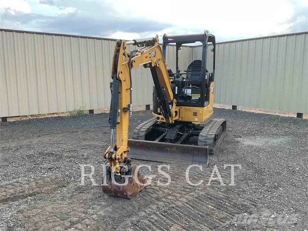 CAT 302.7 Pelle sur chenilles