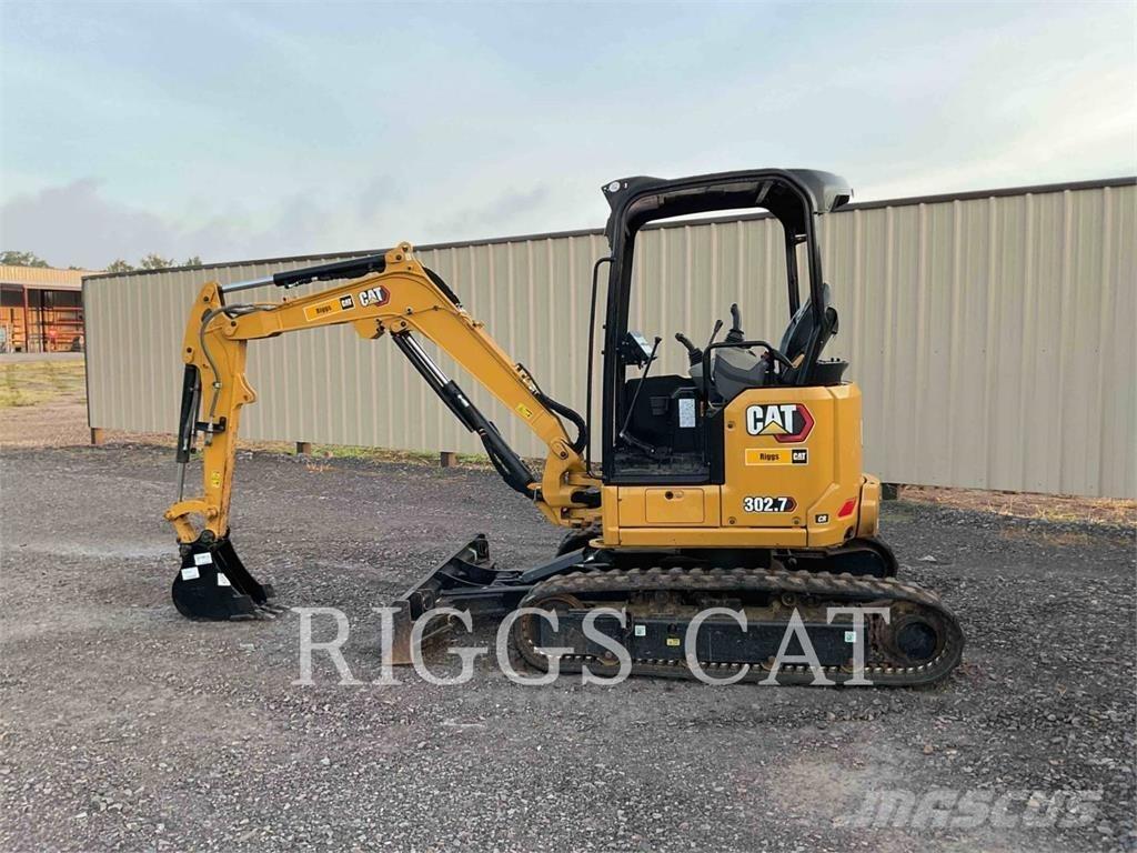 CAT 302.7 Pelle sur chenilles