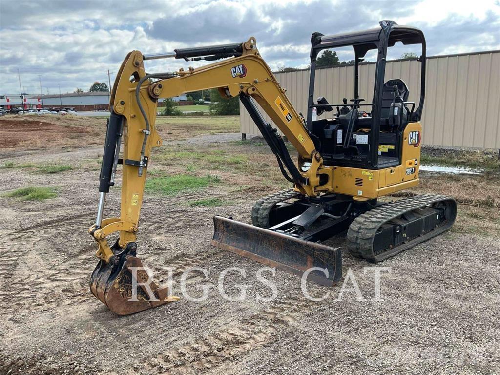 CAT 302.7 Pelle sur chenilles